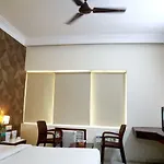 Hotel Shridevi Park